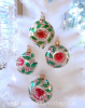 HOLIDAY INN HANDCRAFTED GLASS CHRISTMAS ORNAMENT HOLLY GREEN RED SILVER REFLECTIVE